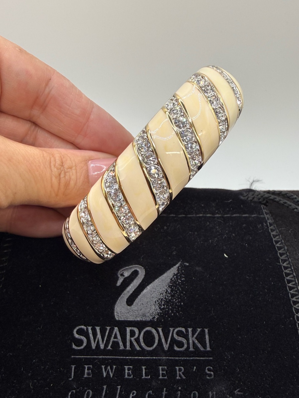 Vintage Swarovski Swan Signed Cream Enamel Crystal Hinged Bangle Bracelet